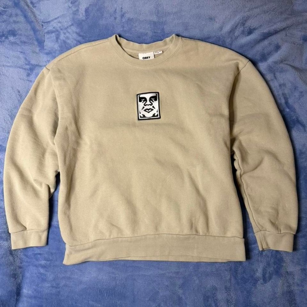 Tan obey sweatshirt size medium men‎